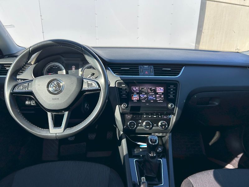 Škoda Octavia (2022) 1,6TDI 85kW 35000KM!!! - fotka 5 z 26