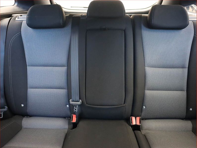 Hyundai i30 (2015) 1.6 MPI, Serv.kniha, Tempomat - fotka 10 z 16