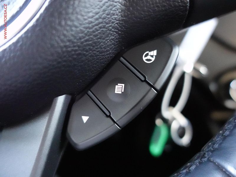 Kia Carens (2014) 1.6GDi, 1.maj,ČR, AC, tempo - fotka 18 z 23