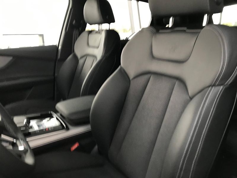 Audi Q7 (2025) SUV 50 Sline Quattro 8TT 3,0TD - fotka 14 z 19