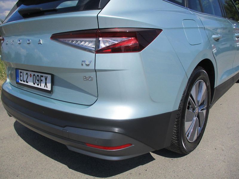 Škoda Enyaq iV 80 LOFT 150kW 82kWh TČ - fotka 35 z 54