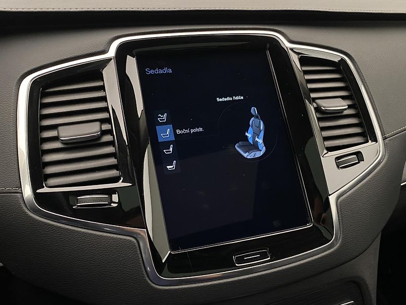 Volvo XC90 T8 AWD RECHARGE INSCRIPTION 7m - fotka 54 z 57