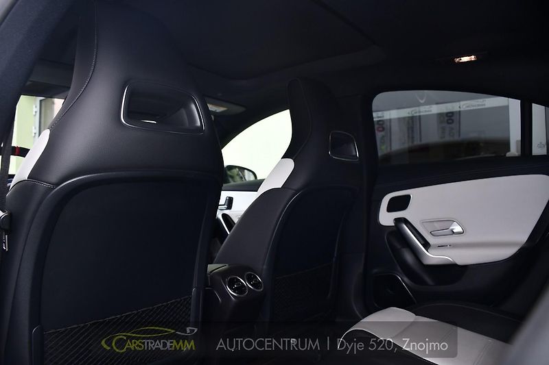 Mercedes-Benz CLA AMG 35 KESSY PANO 4MATIC - fotka 12 z 58