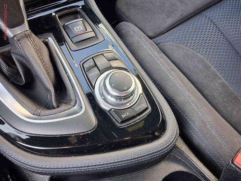 BMW Řada 2 (2016) 2.0 D 218d, ČR, AT, bixen, - fotka 15 z 20