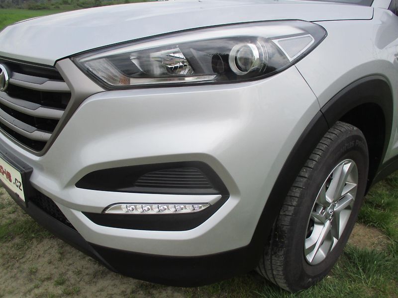 Hyundai Tucson 1.6 GDi 99kW*70tkm*KRÁSNÝ STAV - fotka 20 z 41