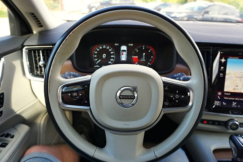 Volvo V90 (2019) INSCRIPTION POLESTAR 2,0D5 173 - fotka 46 z 60
