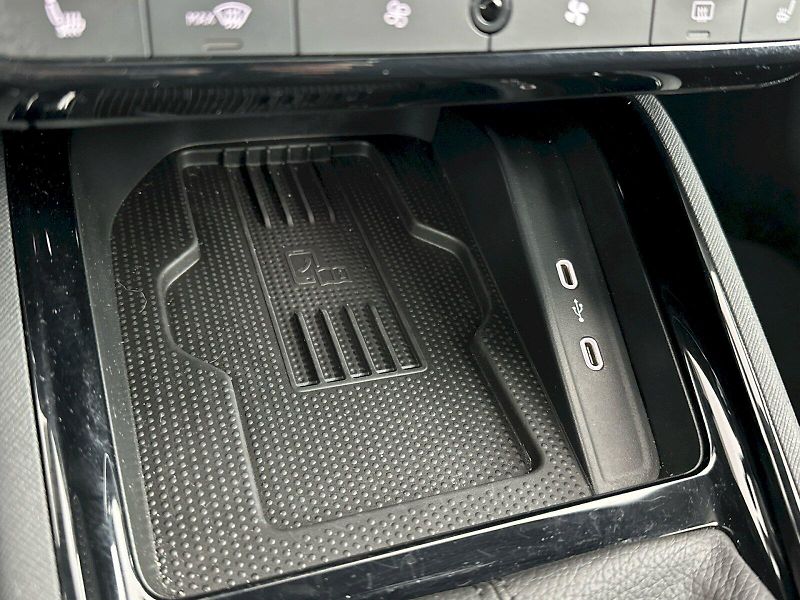 Škoda Kamiq (2025) DSG 1.0TSI 85kW Monte Carlo - fotka 23 z 33
