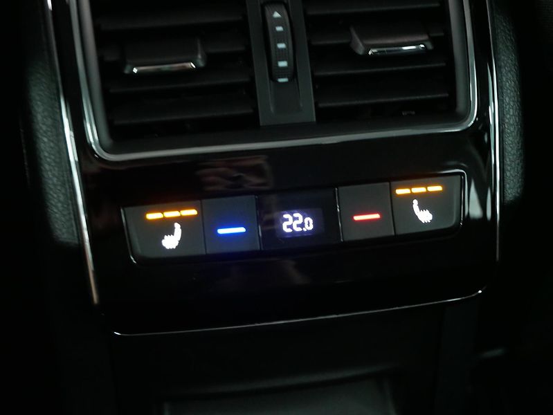 Škoda Superb - fotka 3 z 6