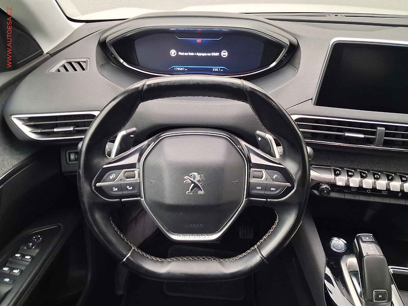 Peugeot 5008 (2019) 1.5 HDi 7míst, Allure, AT - fotka 11 z 17
