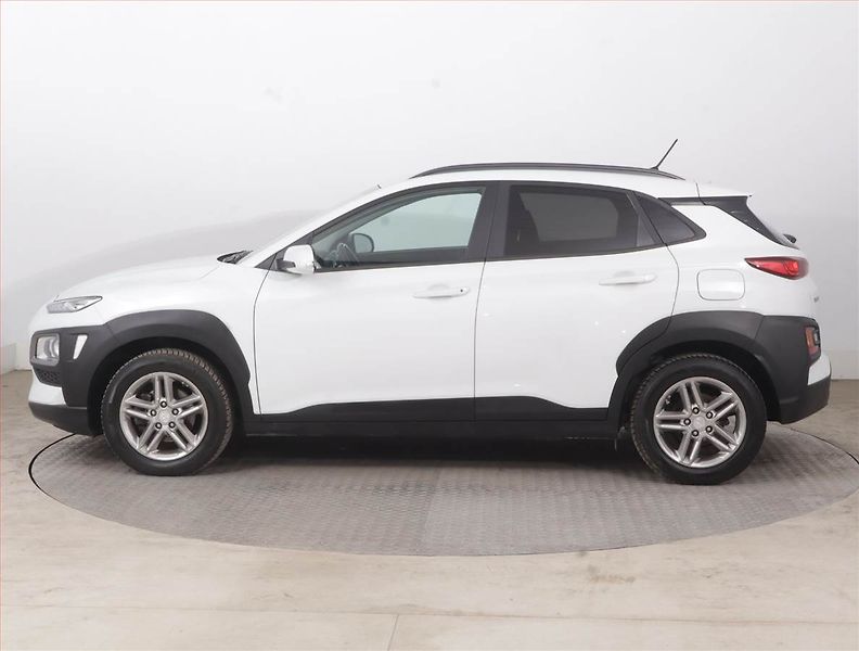 Hyundai Kona (2018) 1.0 T-GDI, Serv.kniha - fotka 3 z 15