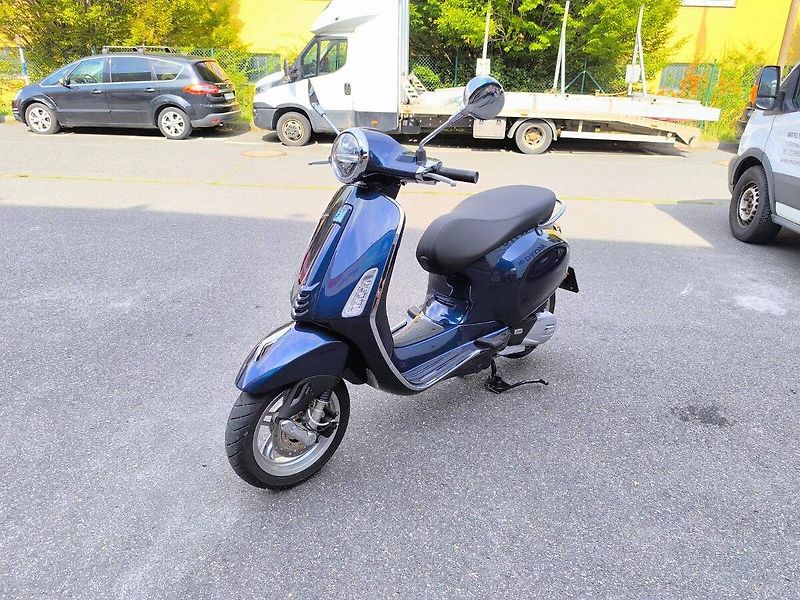 Vespa Primavera 125 3V ABS (2025) E5+ Energico Blu - fotka 4 z 11