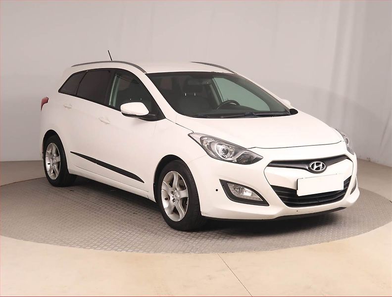 Hyundai i30 (2012) 1.6 GDI, Tažné, jezdí výborně - fotografie inzerátu