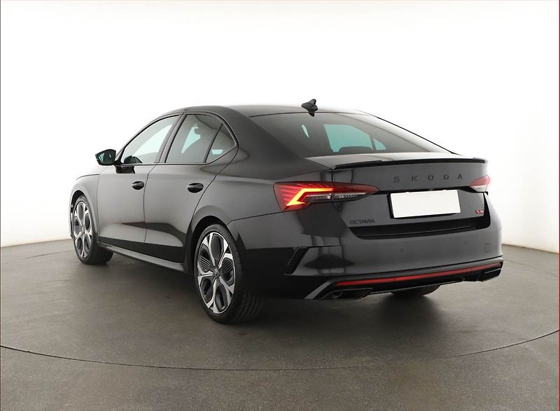 Škoda Octavia (2025) RS 2.0 TSI, RS, KEYLESS - fotka 4 z 20
