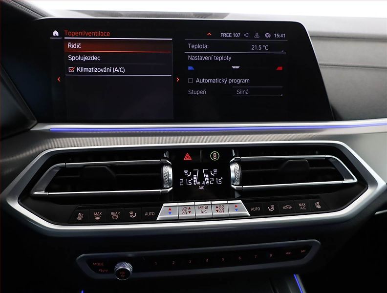 BMW X5 (2023) xDrive30d - fotka 10 z 17