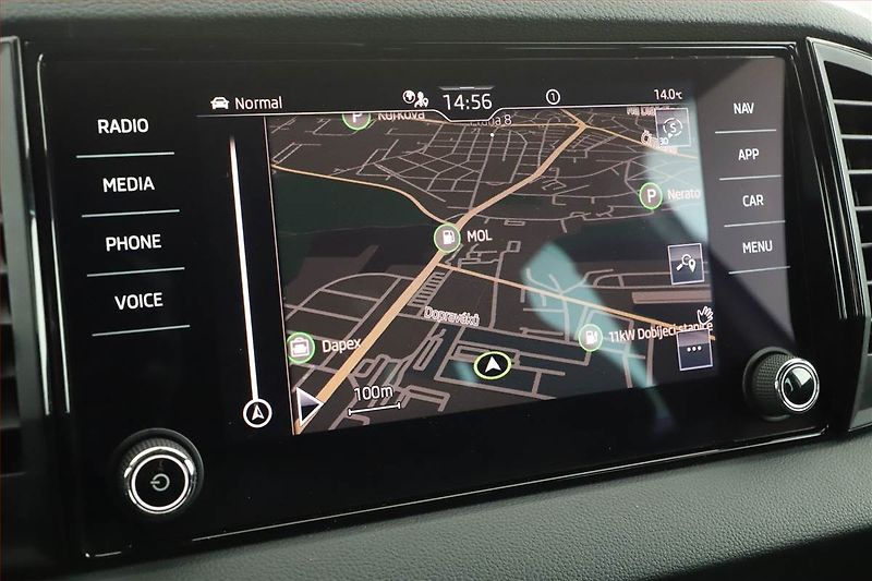 Škoda Karoq (2021) Sportline 2.0 TDI - fotka 13 z 17
