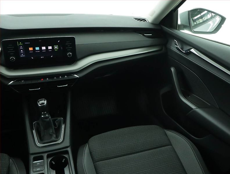 Škoda Octavia (2022) Ambition 2.0 TDI, ČR,1.maj - fotka 8 z 15