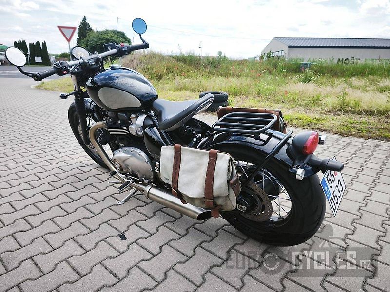 Triumph Bonneville Bobber (2019) - fotka 3 z 15