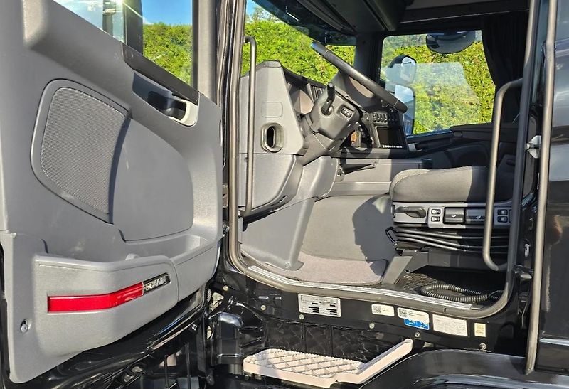 Scania (2017) G490 6x2 valník + HR EURO 6 - fotka 15 z 16