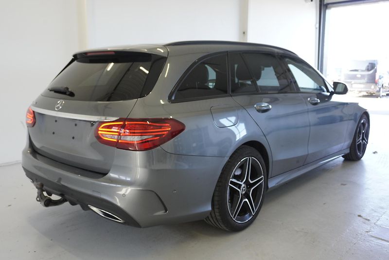 Mercedes-Benz Třídy C (2019) C300 2,0D AMG-LINE AUTOMAT - fotka 5 z 27