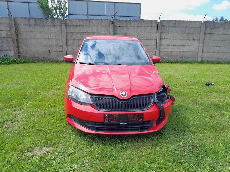 Škoda Fabia (2015) 1,2 TSI 66KW - fotka 2 z 18