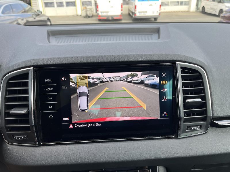 Škoda Karoq 1.5TSI TOP SELECTION 110kW - fotka 18 z 23