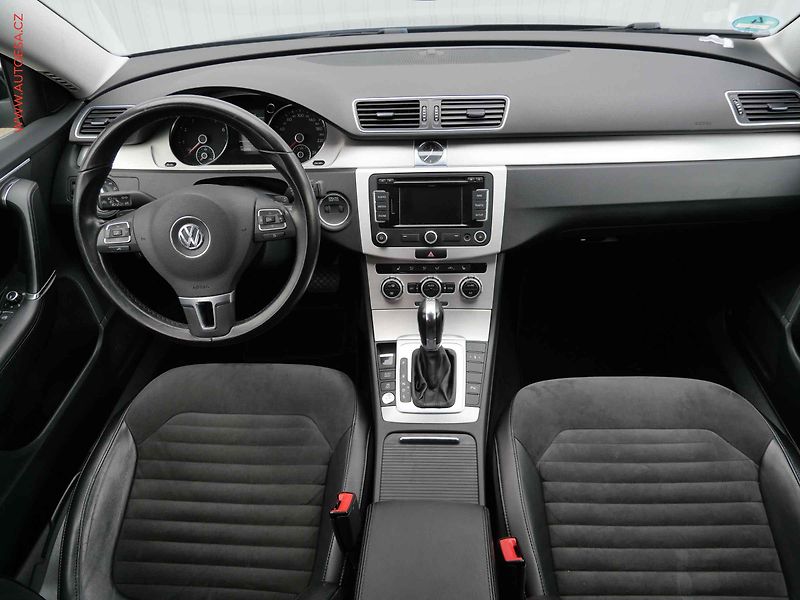 Volkswagen Passat (2013) 2.0 TSi, Highline, DSG, bixen - fotka 8 z 27