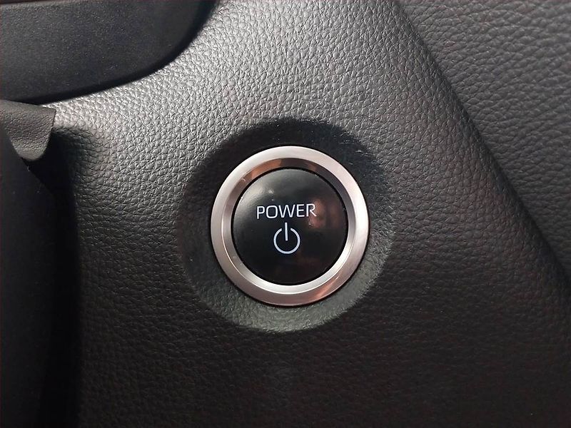 Toyota Corolla (2024) 1.8 Hybrid - fotka 21 z 22