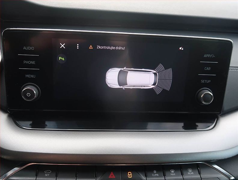 Škoda Octavia (2022) Ambition 2.0 TDI, ČR,1.maj - fotka 17 z 19