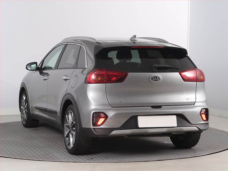 Kia Niro (2021) Hybrid, Automat, ČR,1.maj - fotka 4 z 18