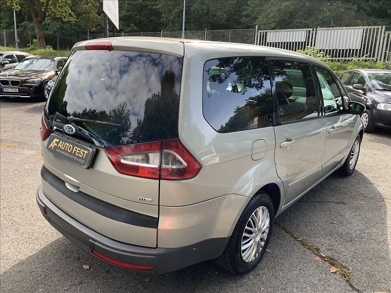 Ford Galaxy 2,0 TDCI PANORAMA SERVISKA 7M - fotka 5 z 20