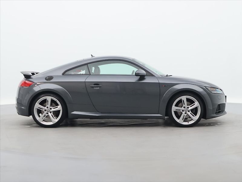 Audi TT 2,0 TFSI 169kW Quattro S-Line - fotka 8 z 38