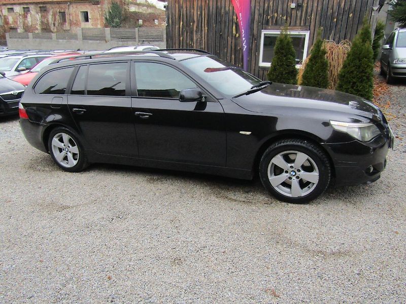 BMW Řada 5 (2006) 3.0D X-DRIVE 170kW - fotka 8 z 38