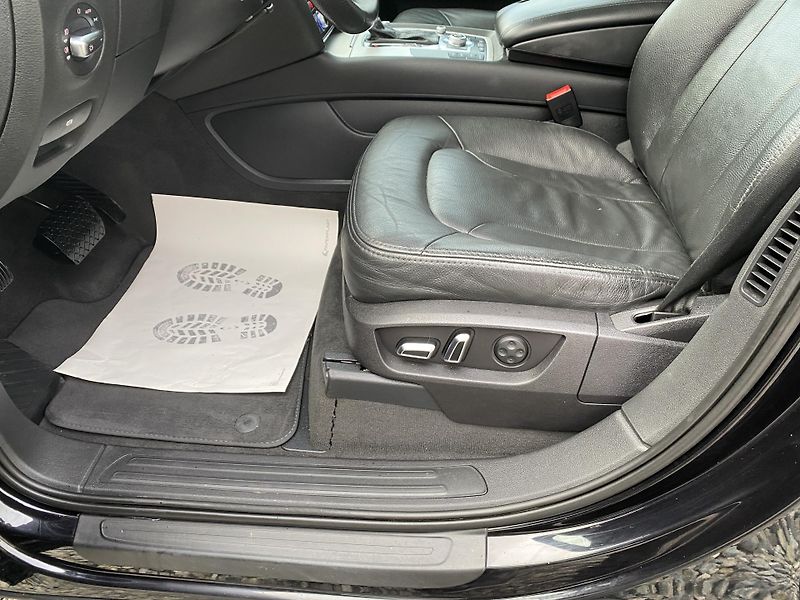 Audi Q7 3.0TDi 4x4 240PS FL 8Q SLINE!! - fotka 86 z 156