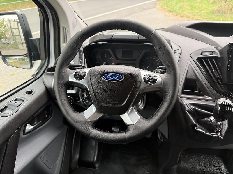 Ford Transit Custom (2014) FORD TRANSIT CUSTOM 6 MÍST M1  - fotka 15 z 20