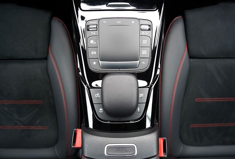 Mercedes-Benz CLA 45s AMG/4Matic+/Aero - fotka 44 z 50