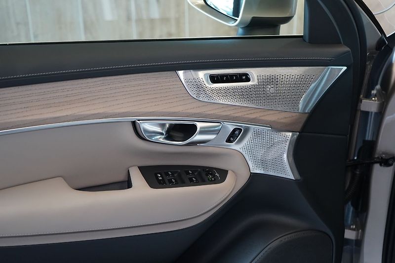 Volvo XC90 T8 ULTRA Bright, Masáž, Bowers - fotka 25 z 50