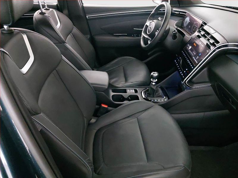 Hyundai Tucson (2021) 1.6 T-GDI - fotka 9 z 17