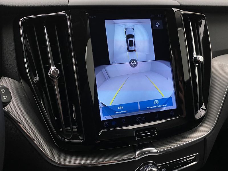 Volvo XC60 B4 AWD DARK PLUS AUT  - fotka 51 z 53