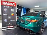 Alfa Romeo Giulia (2026) 2.9 V6 BiTurbo 520k QV Carbon - náhled 6