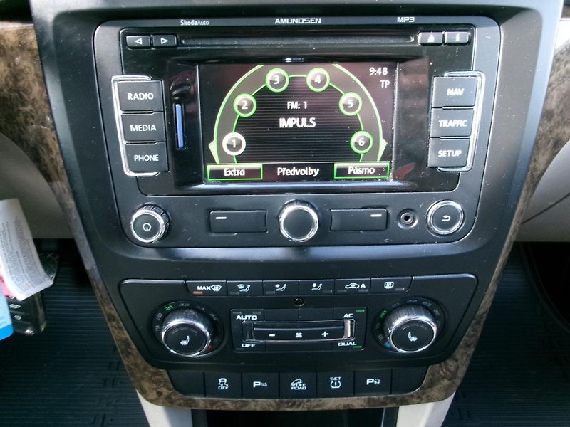 Škoda Yeti (2010) 2,0TDI 4x4 AC BT TEMP VÝHŘEV - fotka 19 z 29