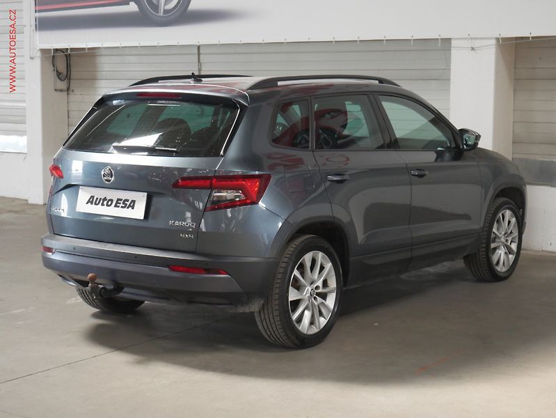 Škoda Karoq (2018) 2.0 TDi 4x4, Style, TZ, panor - fotka 6 z 17