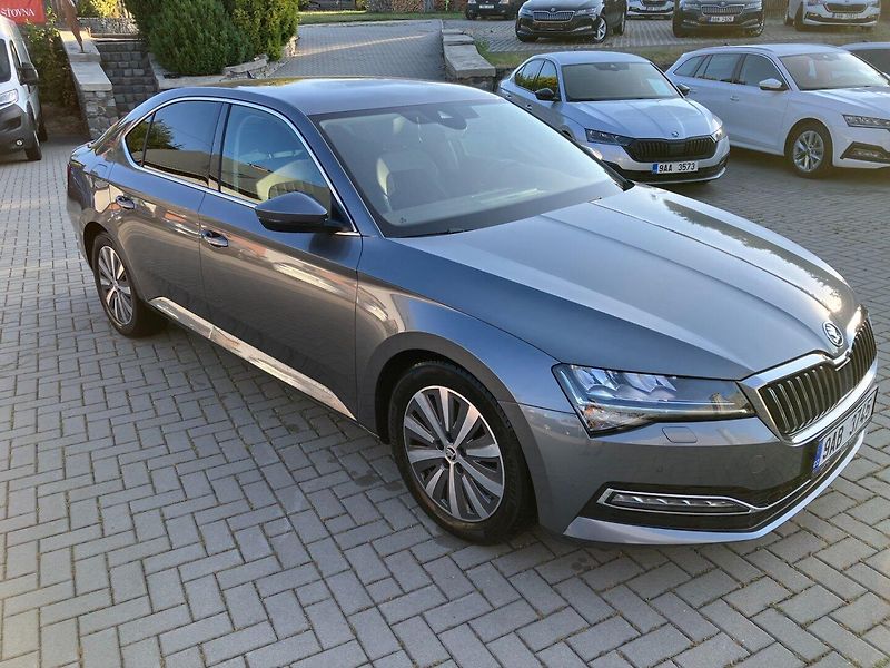 Škoda Superb (2022) 2.0TDI 110kW DSG STYLE PLUS - fotka 2 z 30