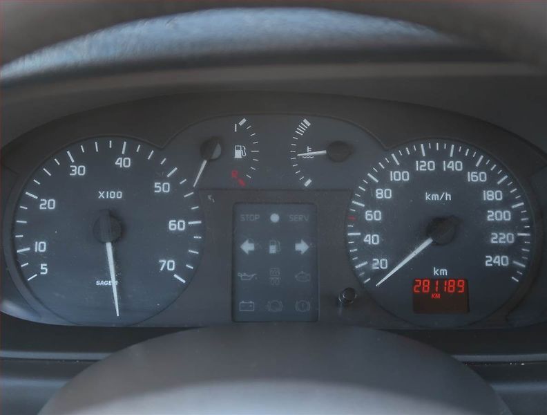 Renault Scénic (2000) 1.6i, Klima, udržované - fotka 11 z 13