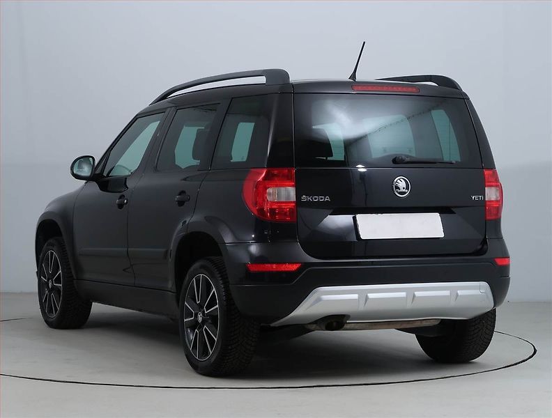 Škoda Yeti (2016) 1.2 TSI, Automat, Bi-Xenony - fotka 4 z 17
