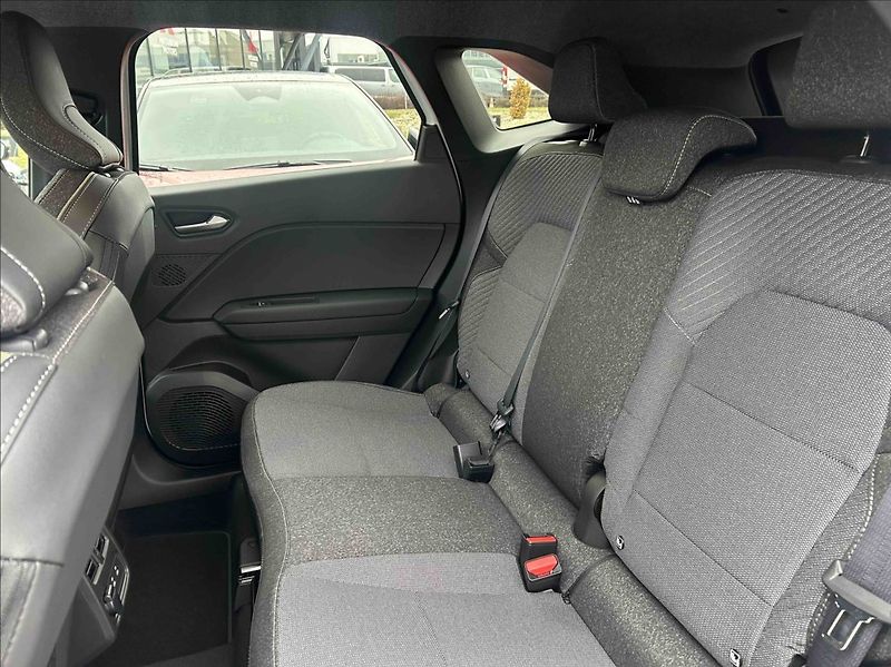 Mitsubishi Grandis (2025) 1.3 7DCT M-HYBRID  INTENSE+ - fotka 8 z 10