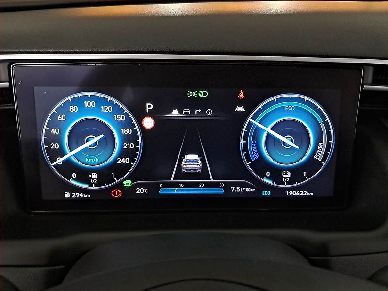 Hyundai Tucson (2022) 1.6 T-GDI HEV - fotka 11 z 23