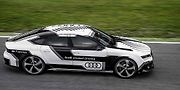 Audi pustilo na závodní okruh model RS 7 bez řidiče.