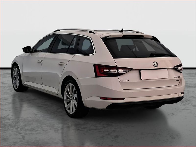 Škoda Superb (2016) Style 2.0 TDI 4x4, 4X4 - fotka 4 z 23