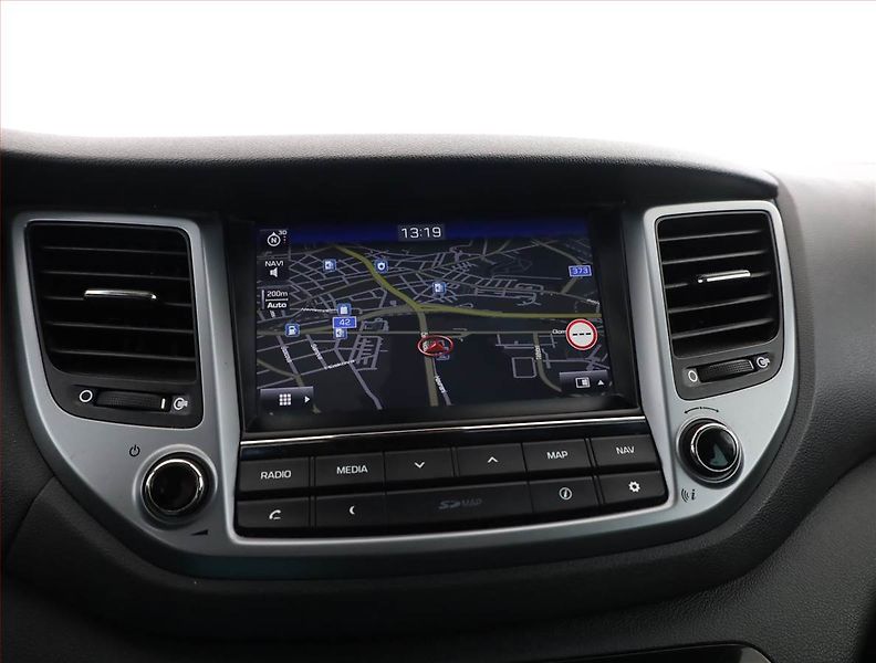 Hyundai Tucson (2016) 1.7 CRDi, Automat, Serv.kniha - fotka 11 z 17
