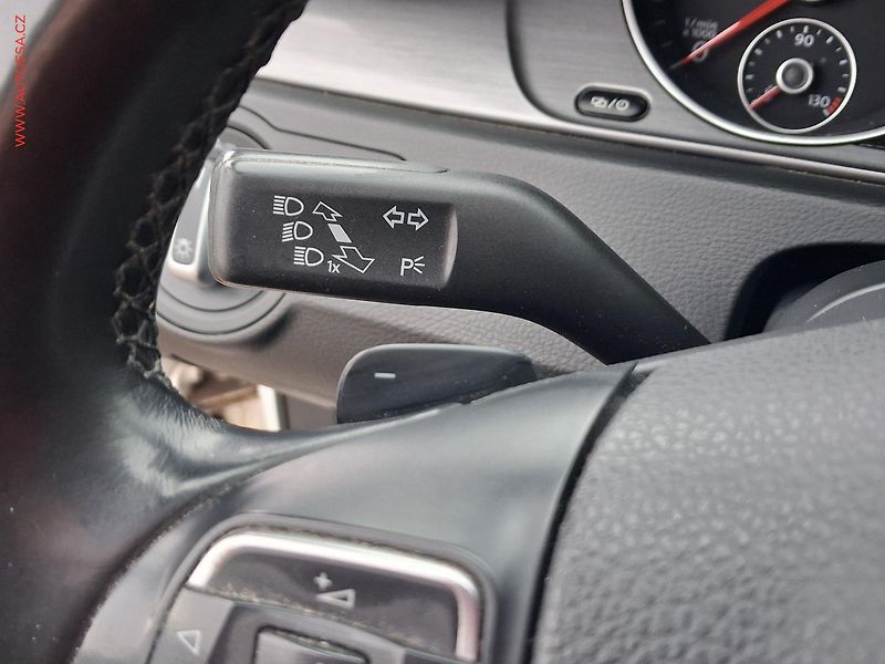Volkswagen Passat (2012) 2.0TDI, DSG - fotka 14 z 23